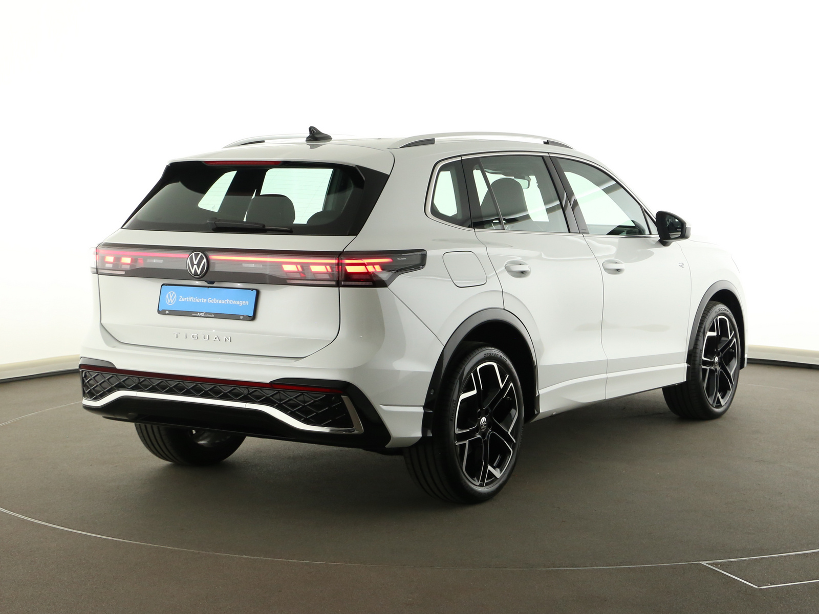 VW Tiguan - Bild 11