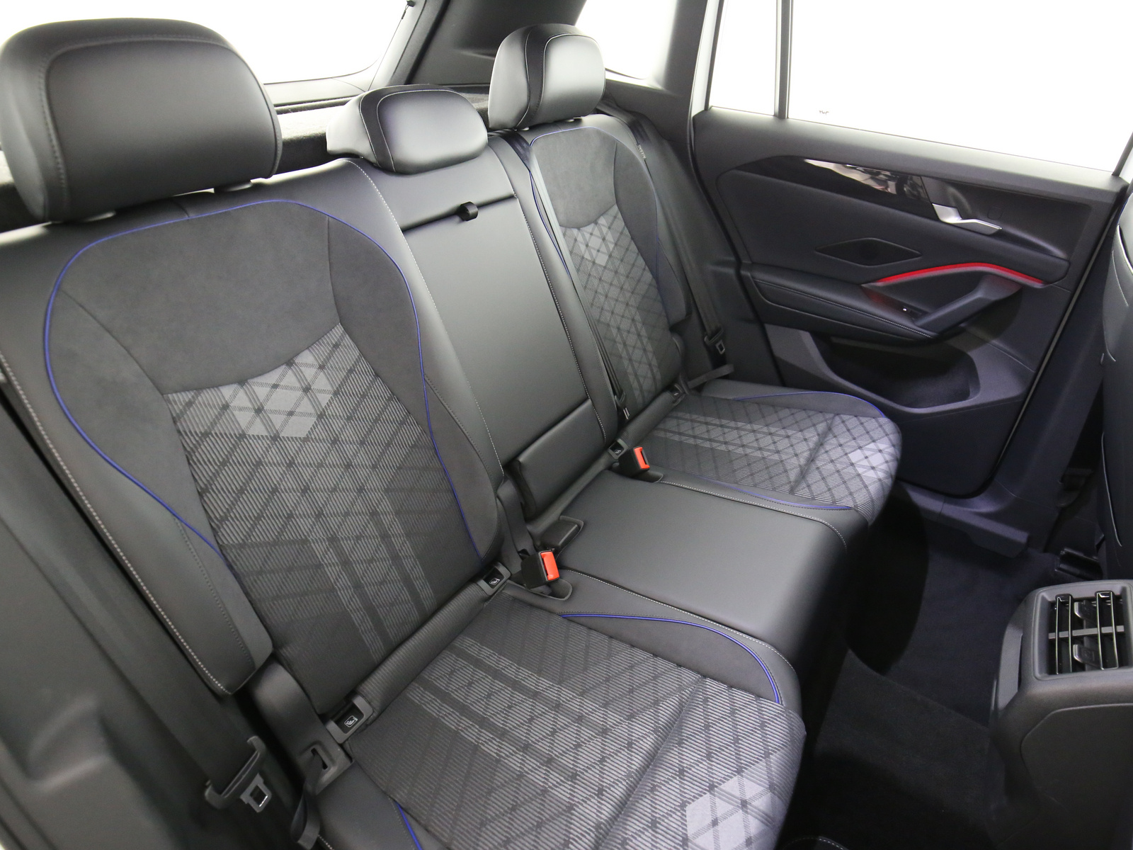 VW Tiguan - Bild 19