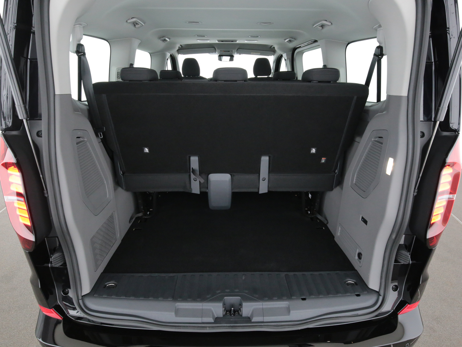 VW Sonstige Volkswagen Nutzfahrzeuge Commerce - Bild 24