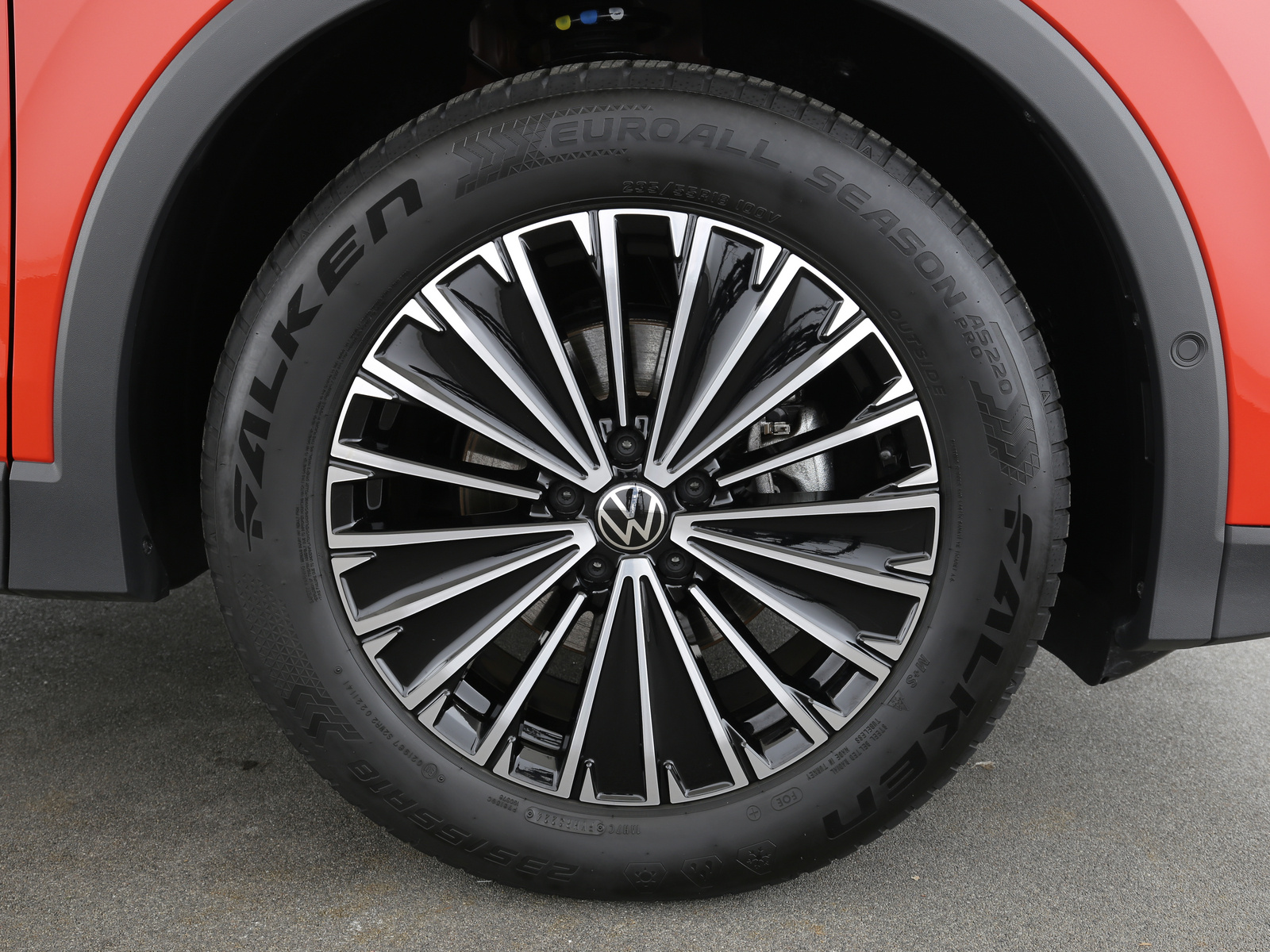 VW Tiguan - Bild 24