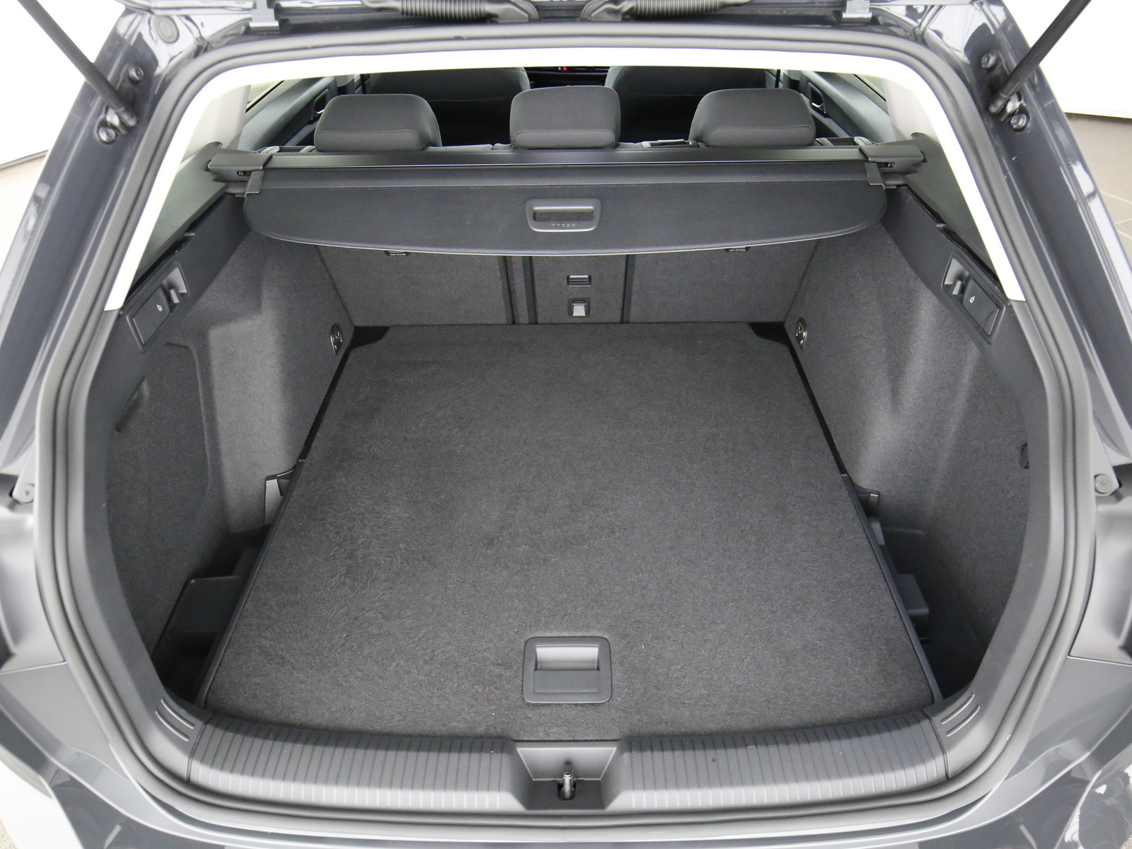VW Golf VIII Variant - Bild 24
