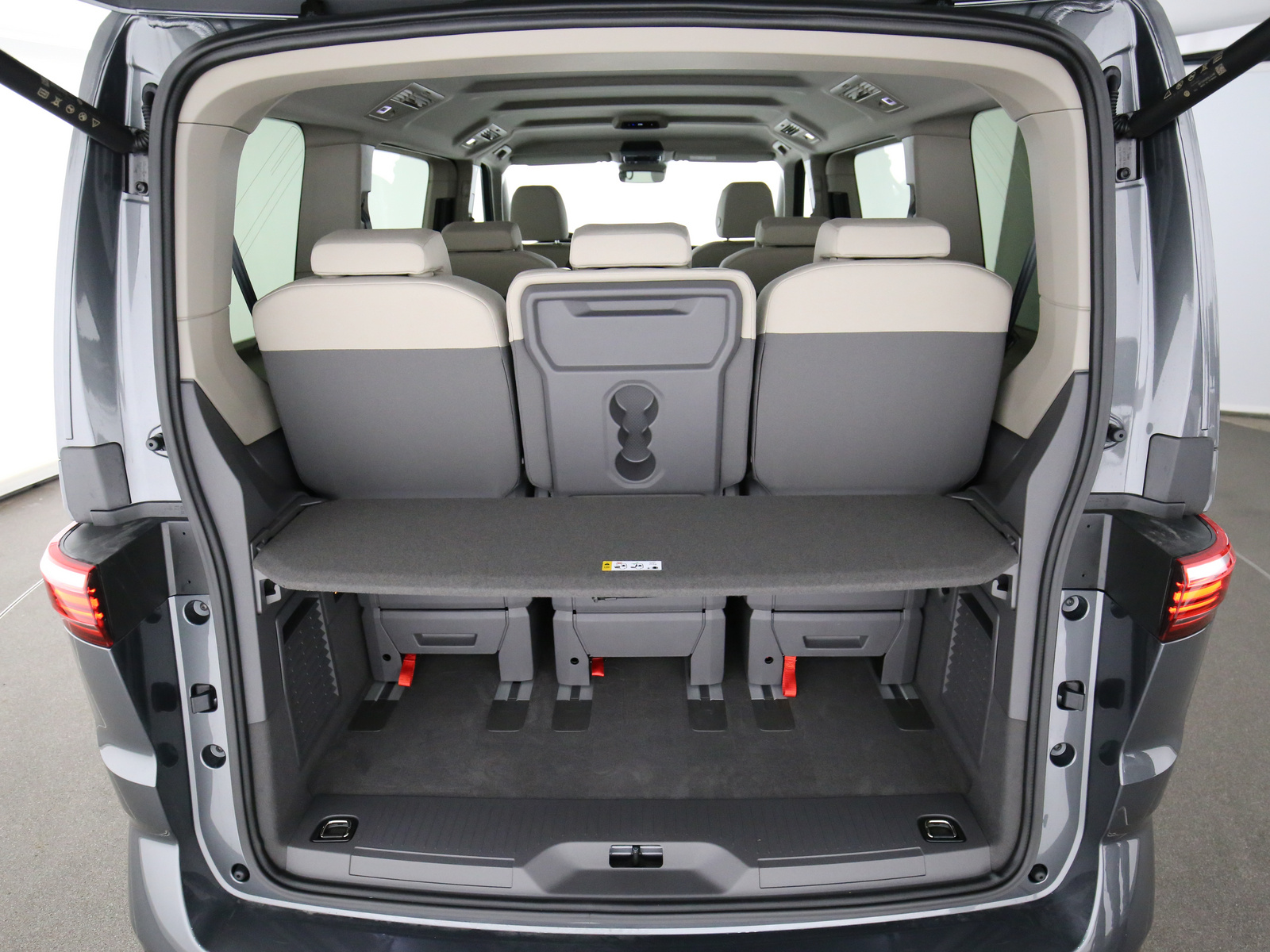 VW Multivan - Bild 24