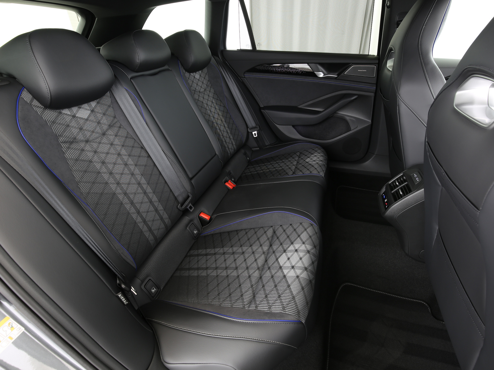 VW Passat Variant - Bild 15