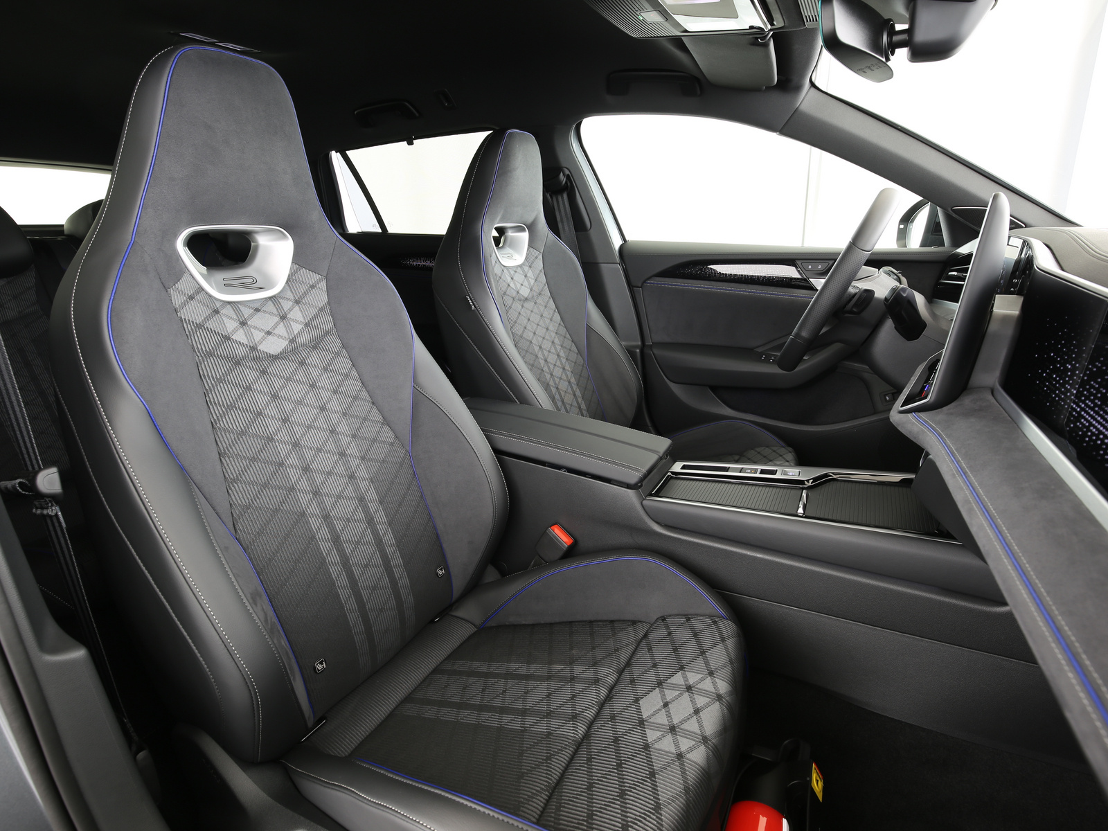 VW Passat Variant - Bild 17