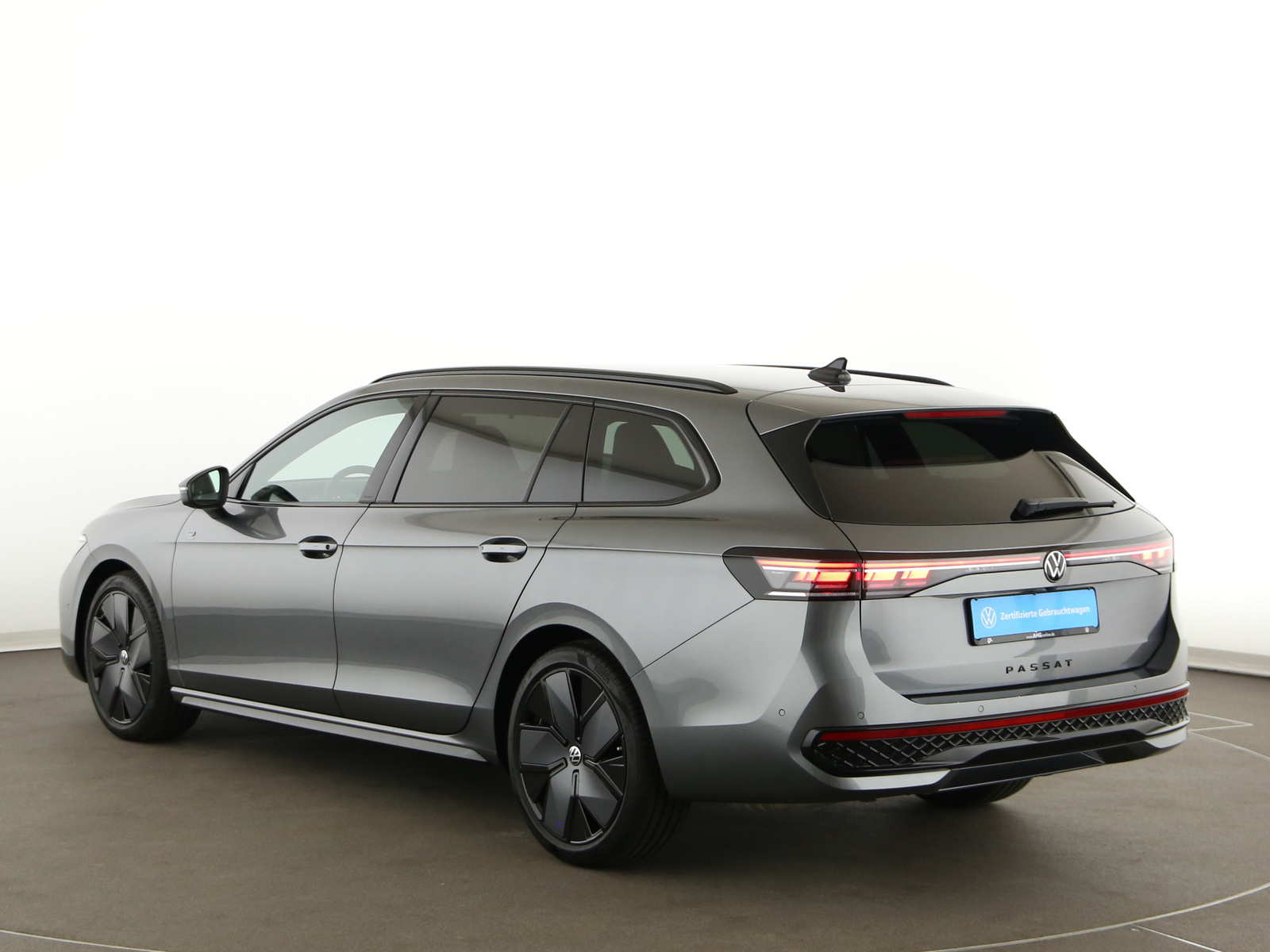 VW Passat Variant - Bild 5