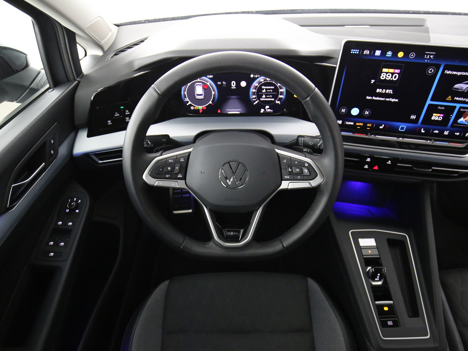 VW Golf VIII Variant - Bild 10