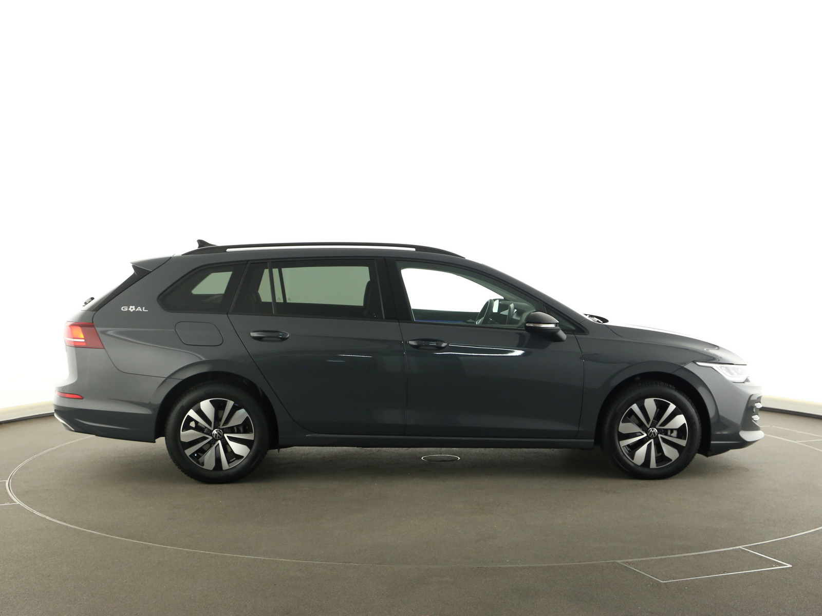 VW Golf VIII Variant - Bild 8