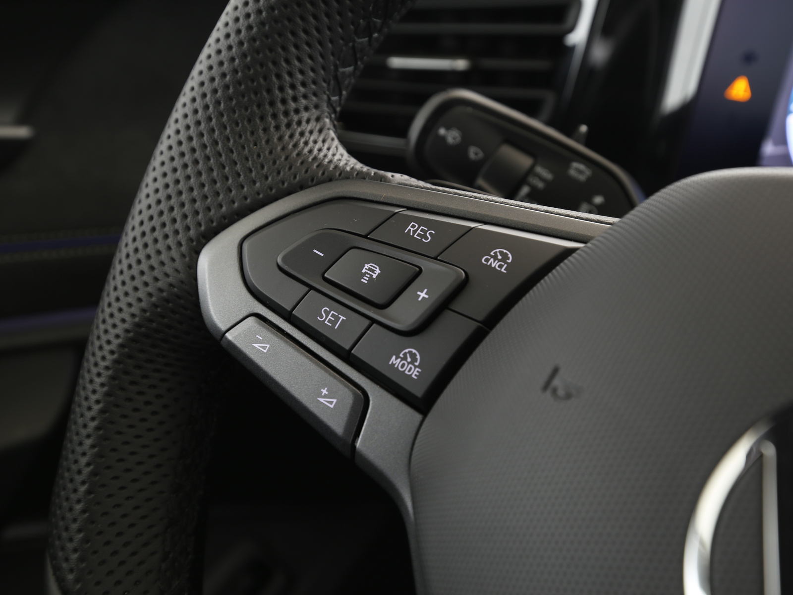 VW Tiguan - Bild 16
