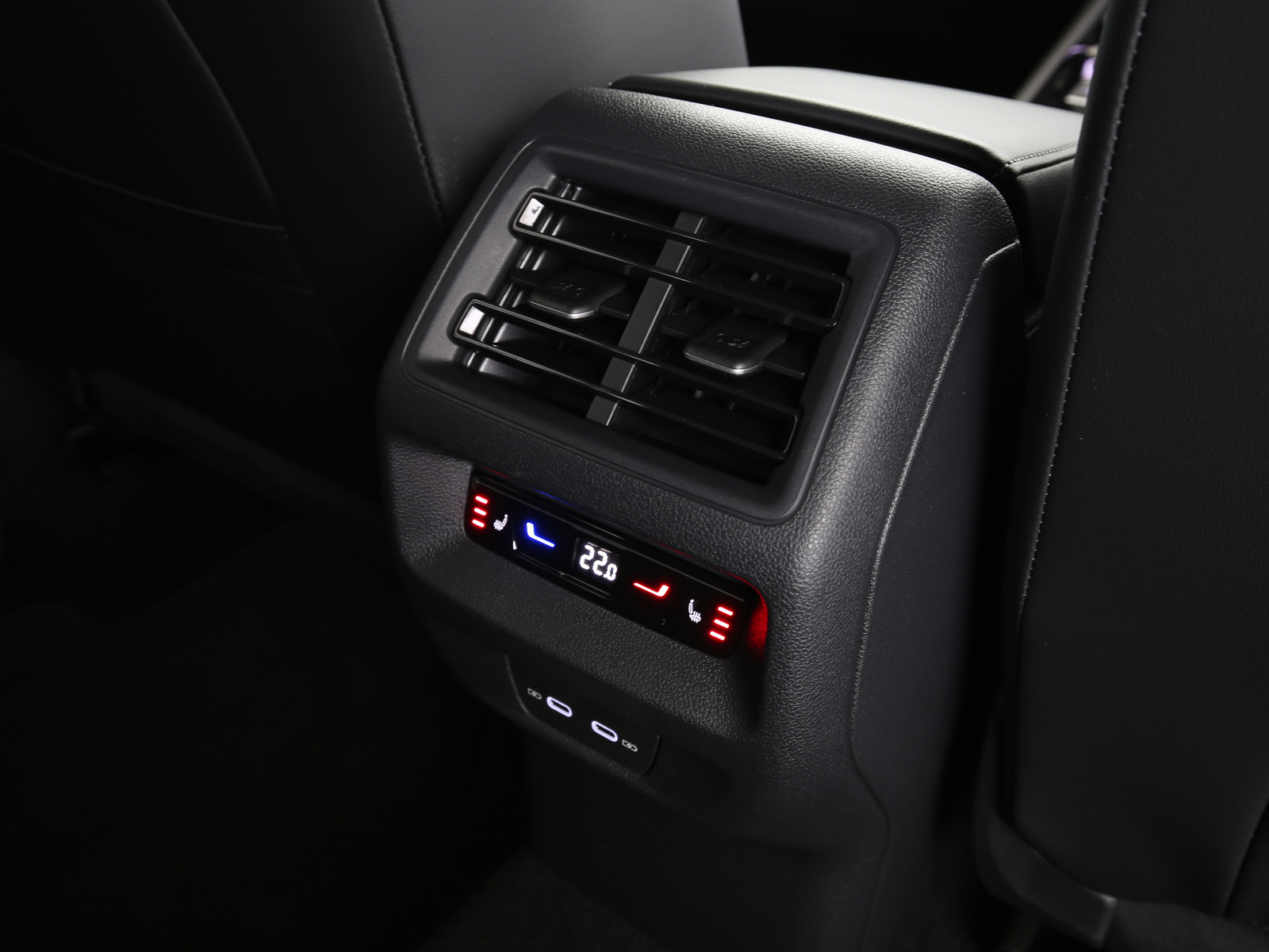 VW Tiguan - Bild 25