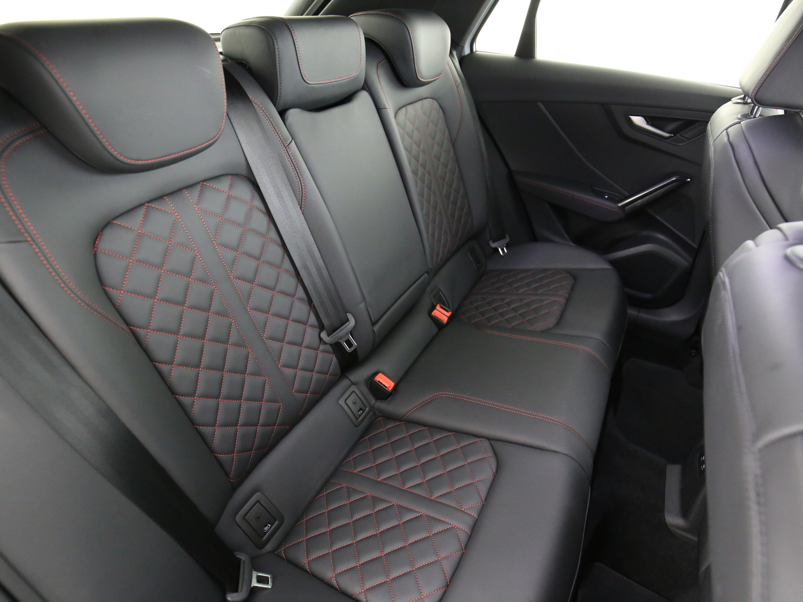 Audi SQ2 - Bild 19