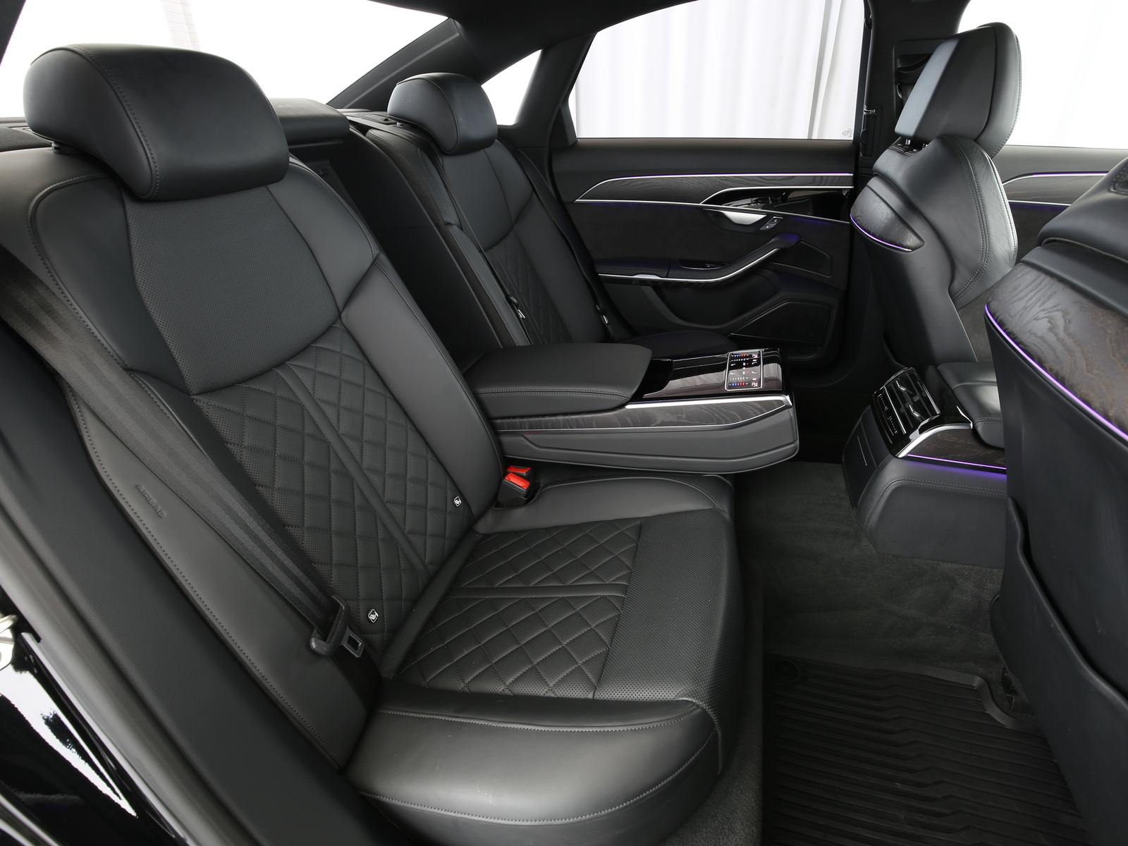Audi A8 - Bild 15