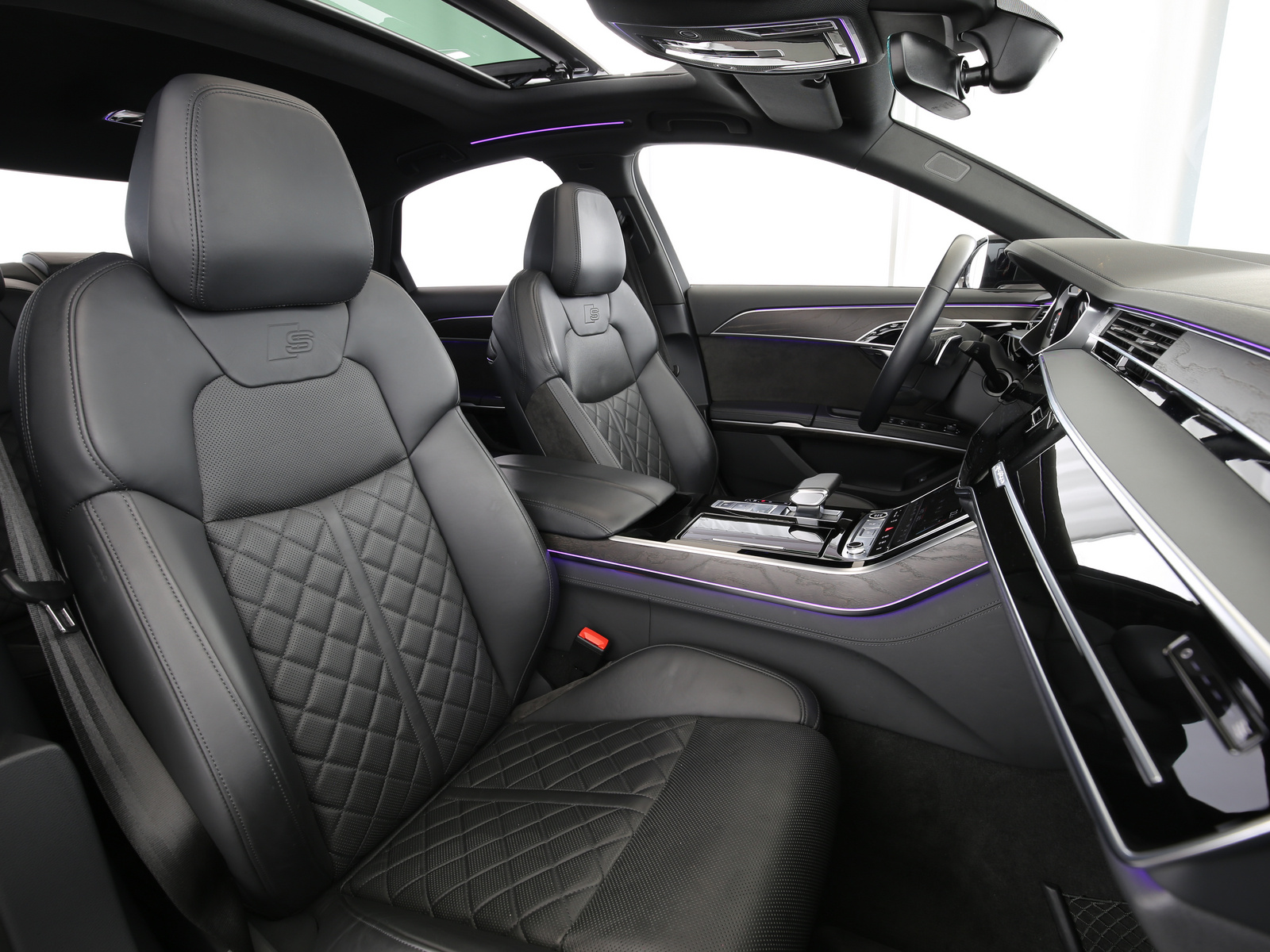 Audi A8 - Bild 17
