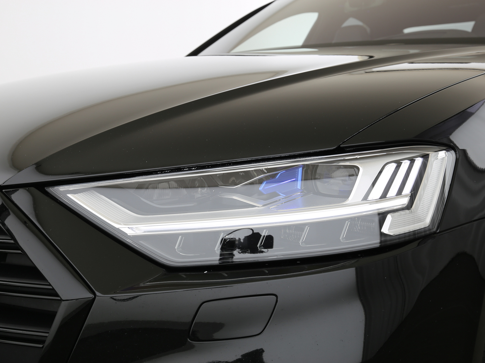 Audi A8 - Bild 18