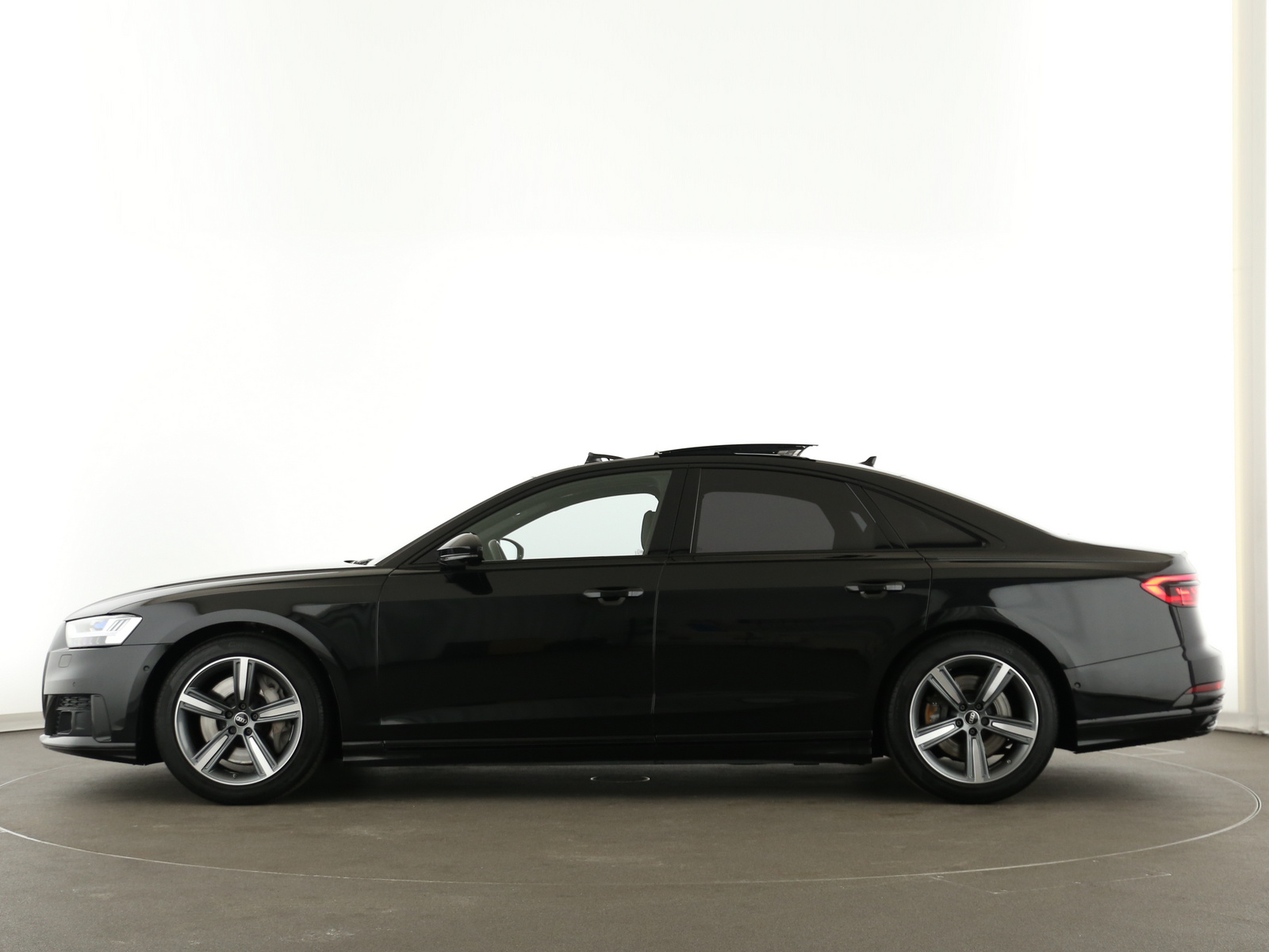 Audi A8 - Bild 4