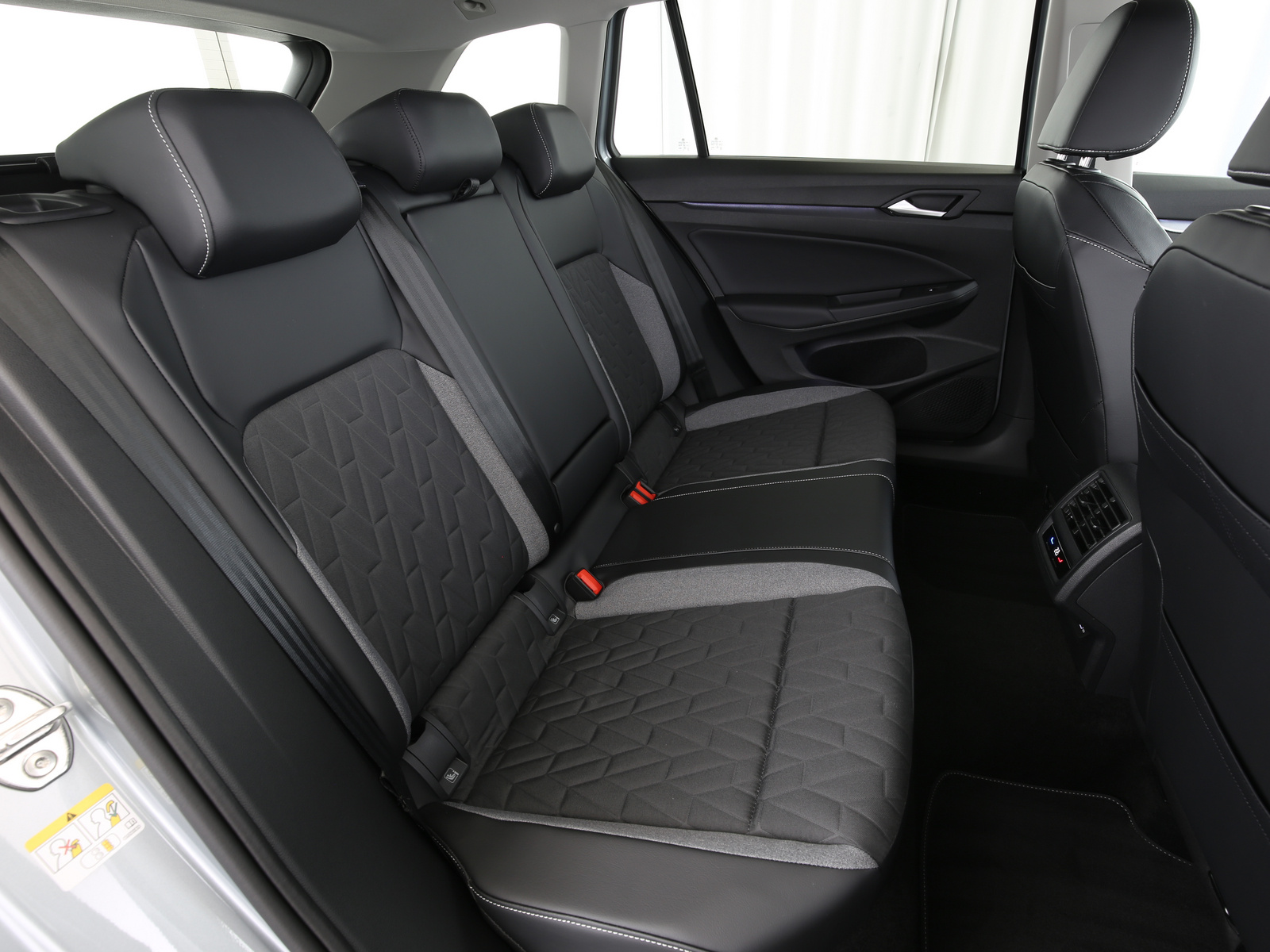 VW Golf VIII Variant - Bild 15