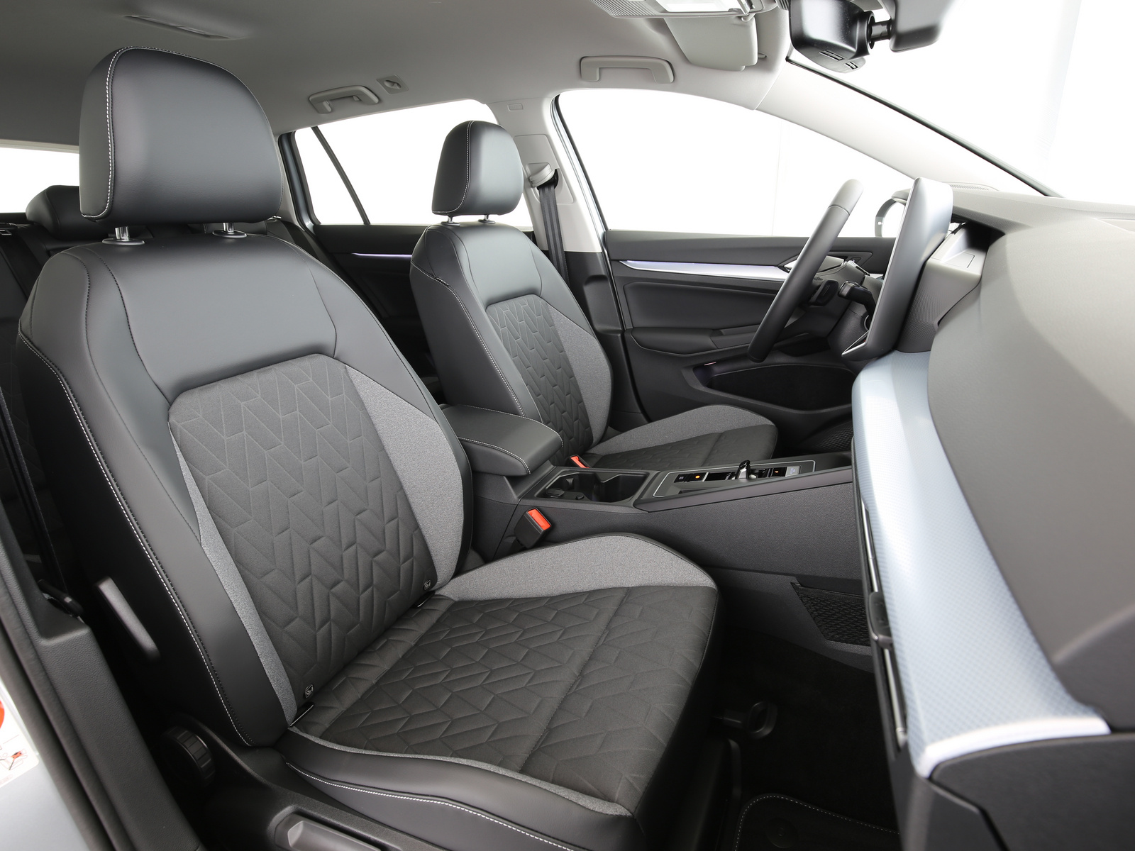 VW Golf VIII Variant - Bild 17