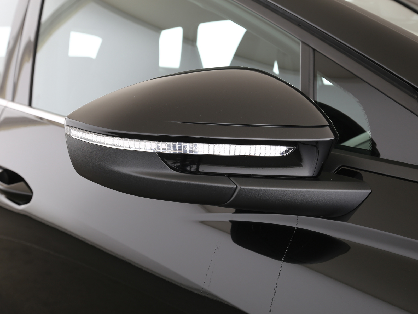 Audi Q4 e-tron - Bild 23