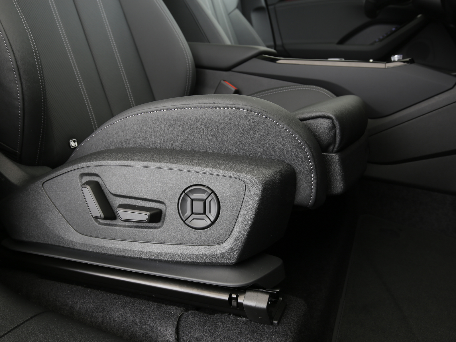 Audi Q6 e-tron - Bild 22
