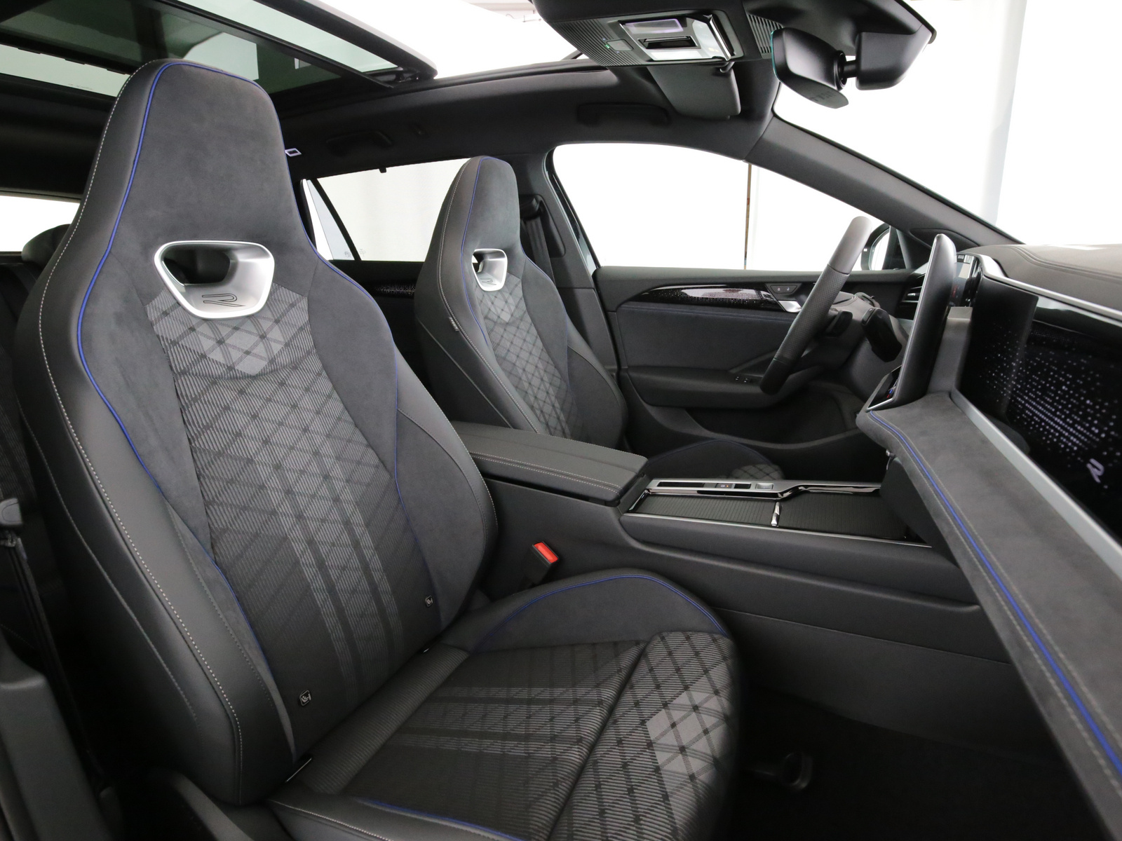 VW Passat Variant - Bild 17