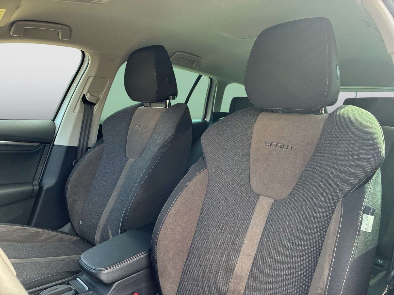 Skoda Octavia Combi - Bild 17