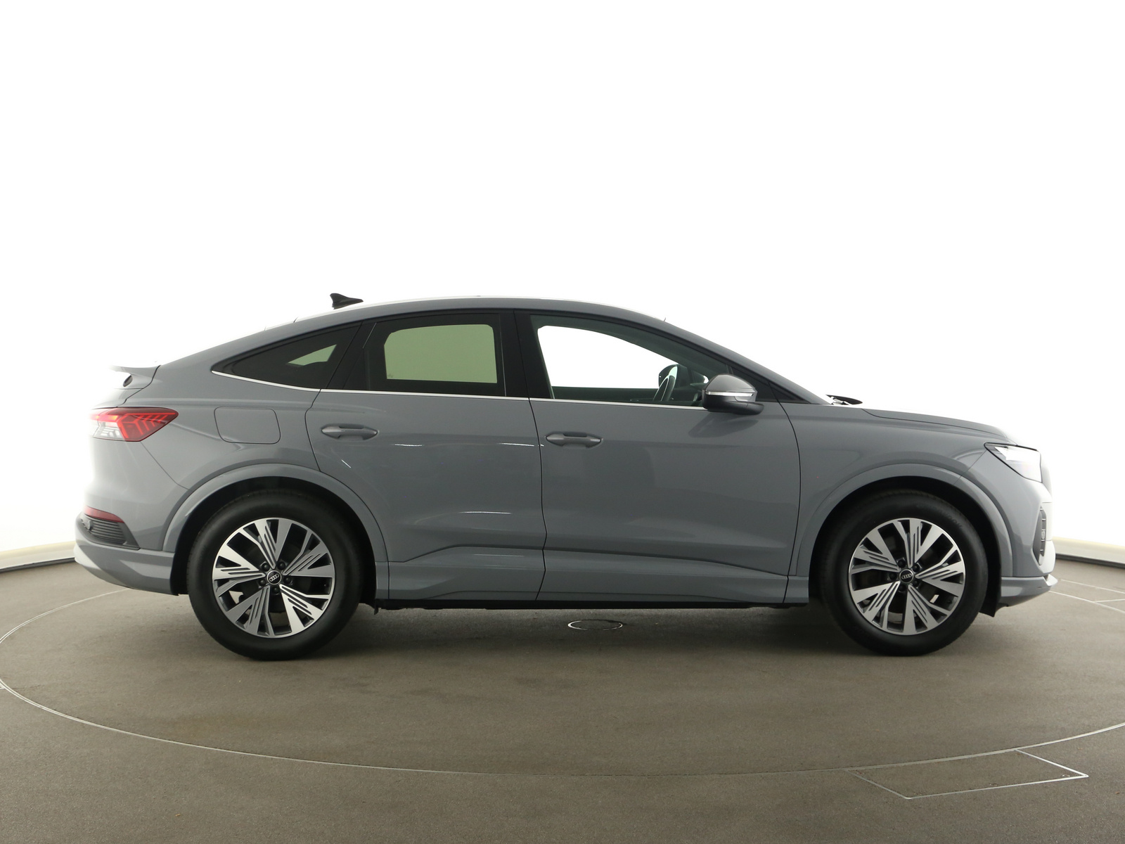 Audi Q4 e-tron Sportback - Bild 12