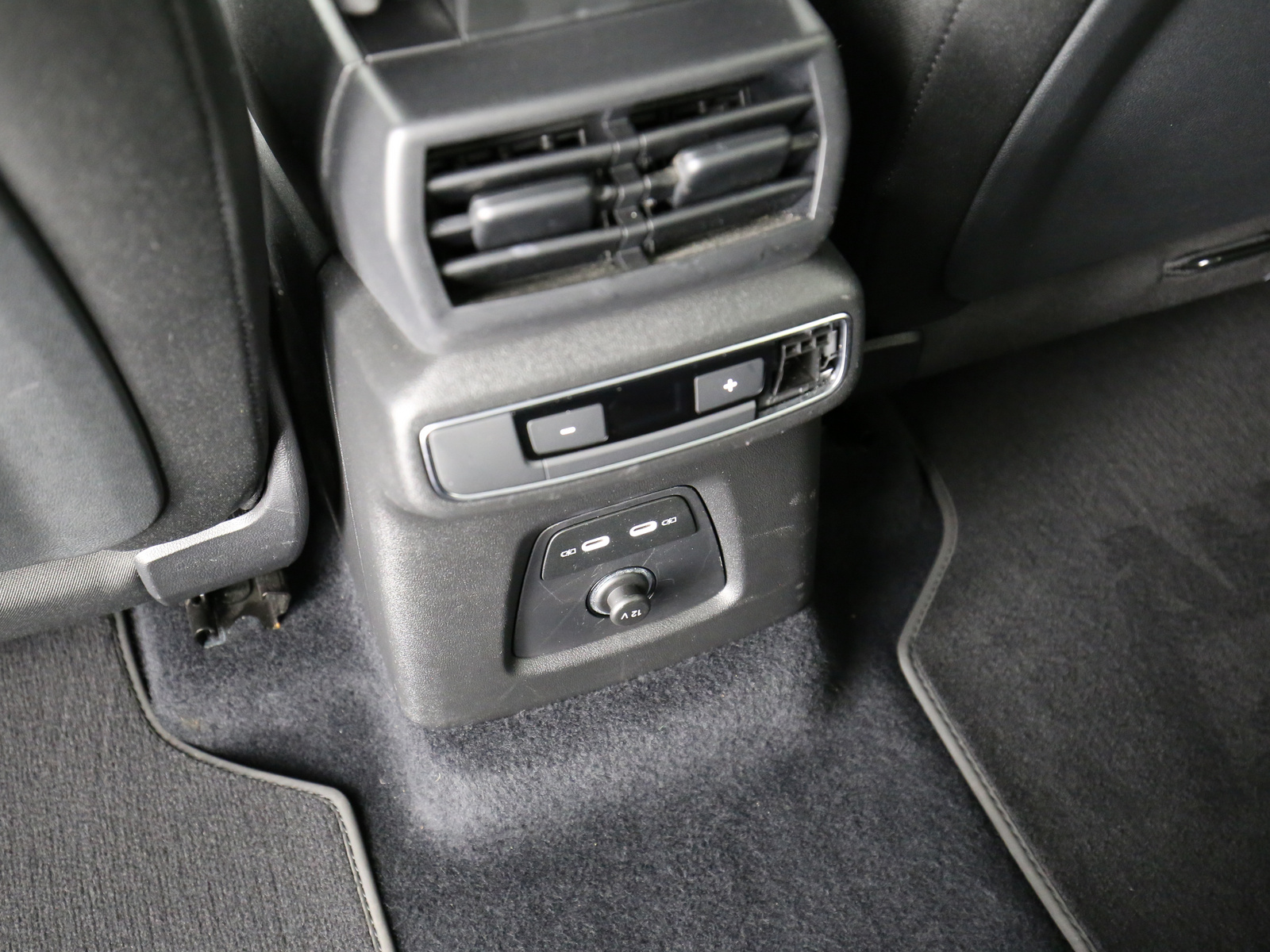 Audi Q4 e-tron Sportback - Bild 25