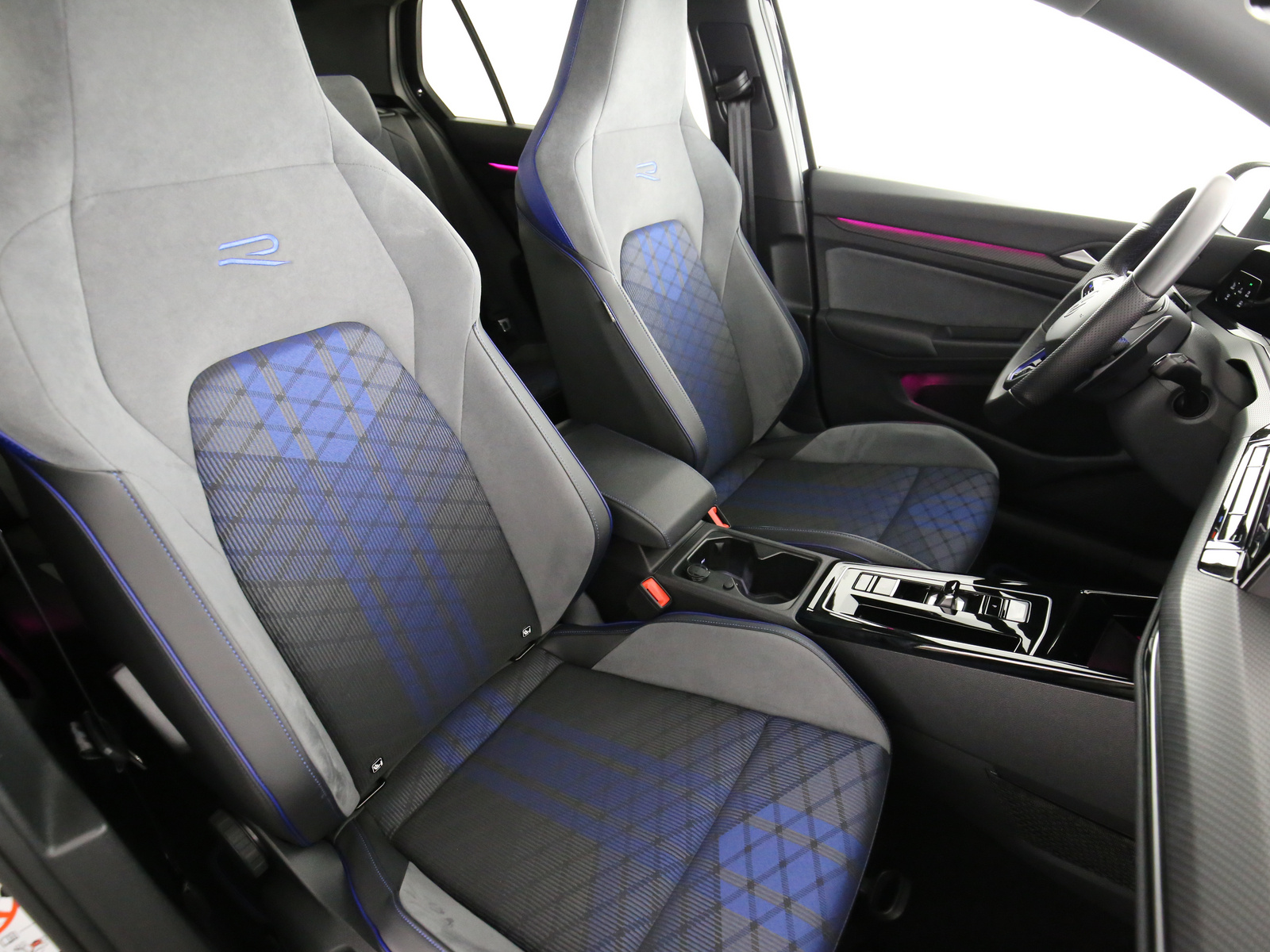 VW Golf VIII - Bild 14