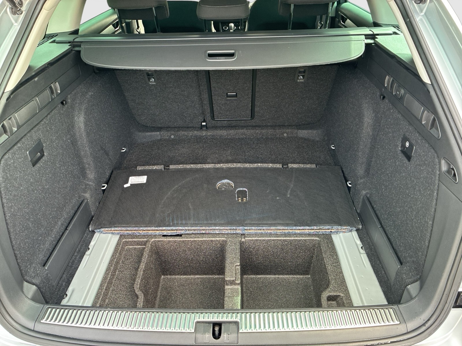 Skoda Superb Combi - Bild 14