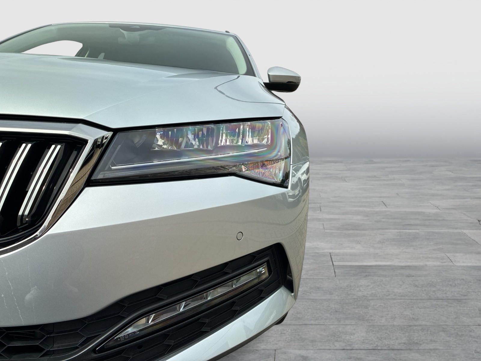 Skoda Superb Combi - Bild 24