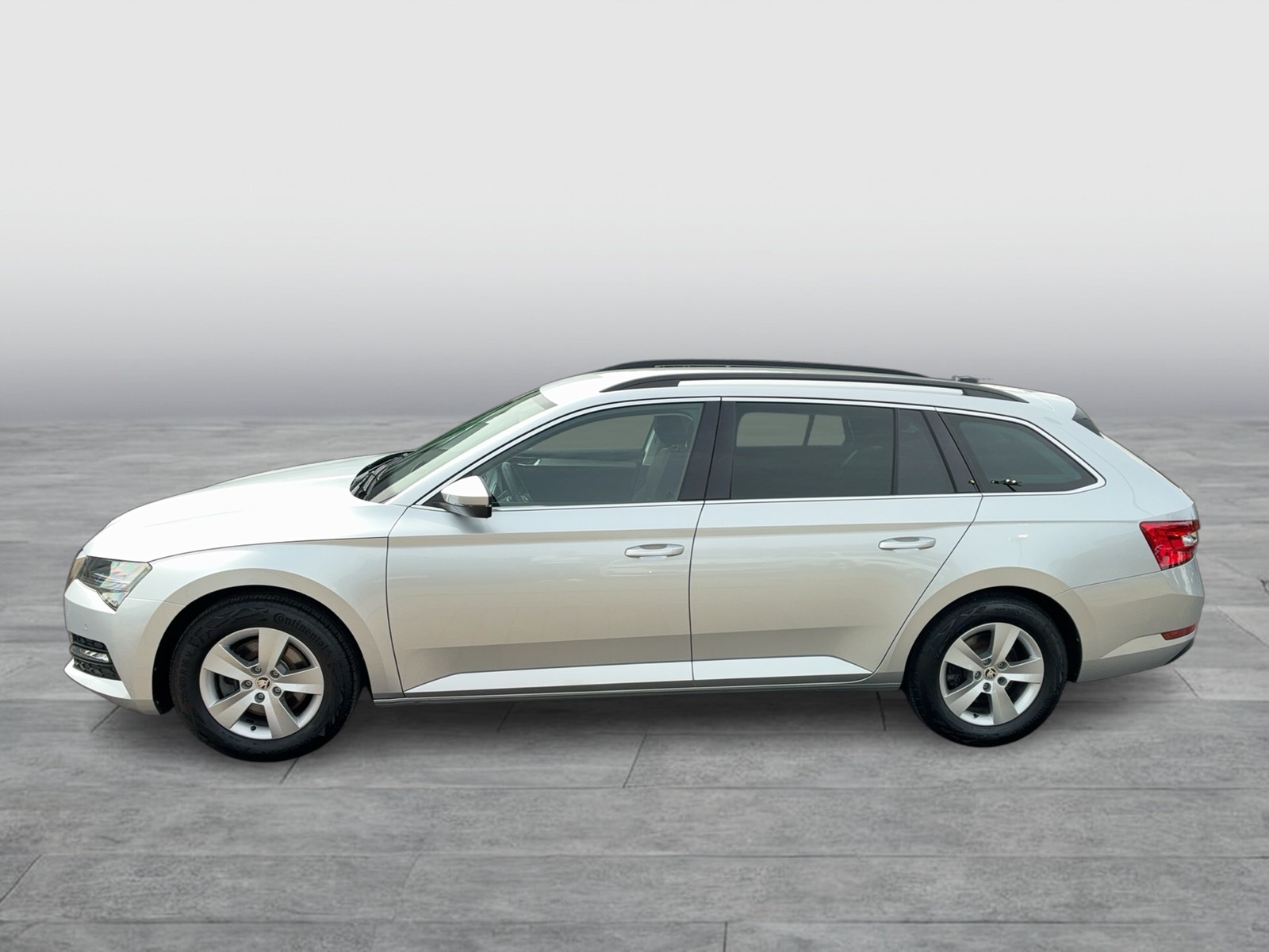 Skoda Superb Combi - Bild 3