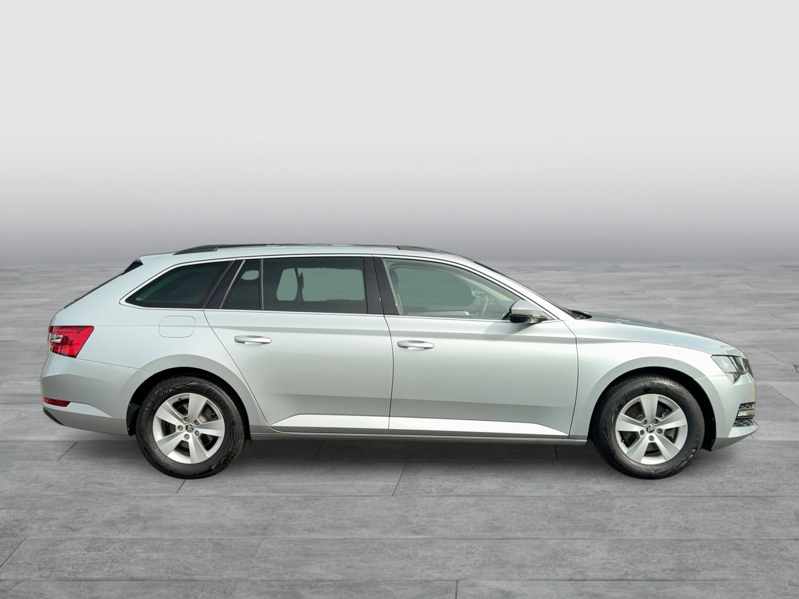 Skoda Superb Combi - Bild 7