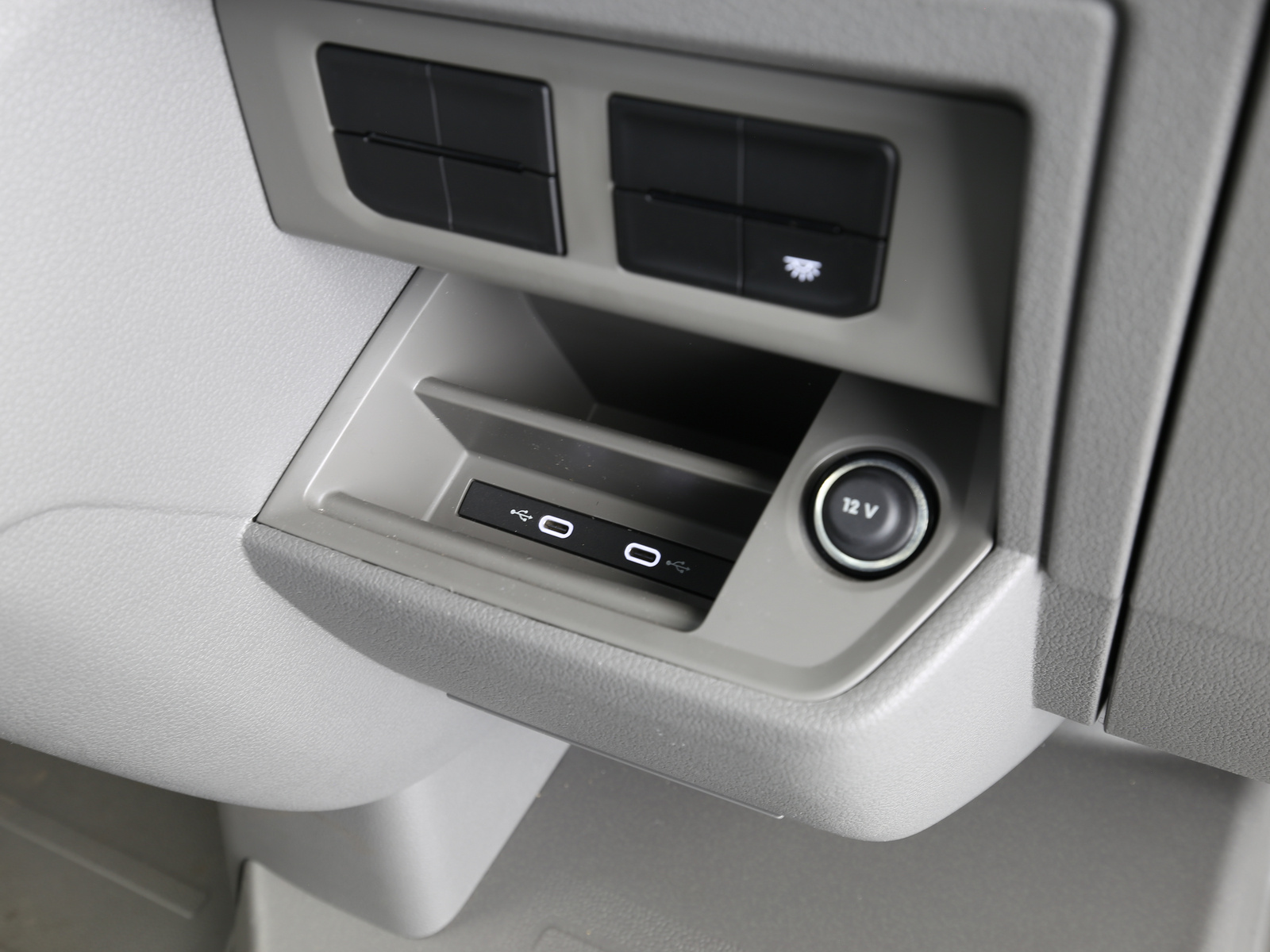 VW Crafter Kasten - Bild 19