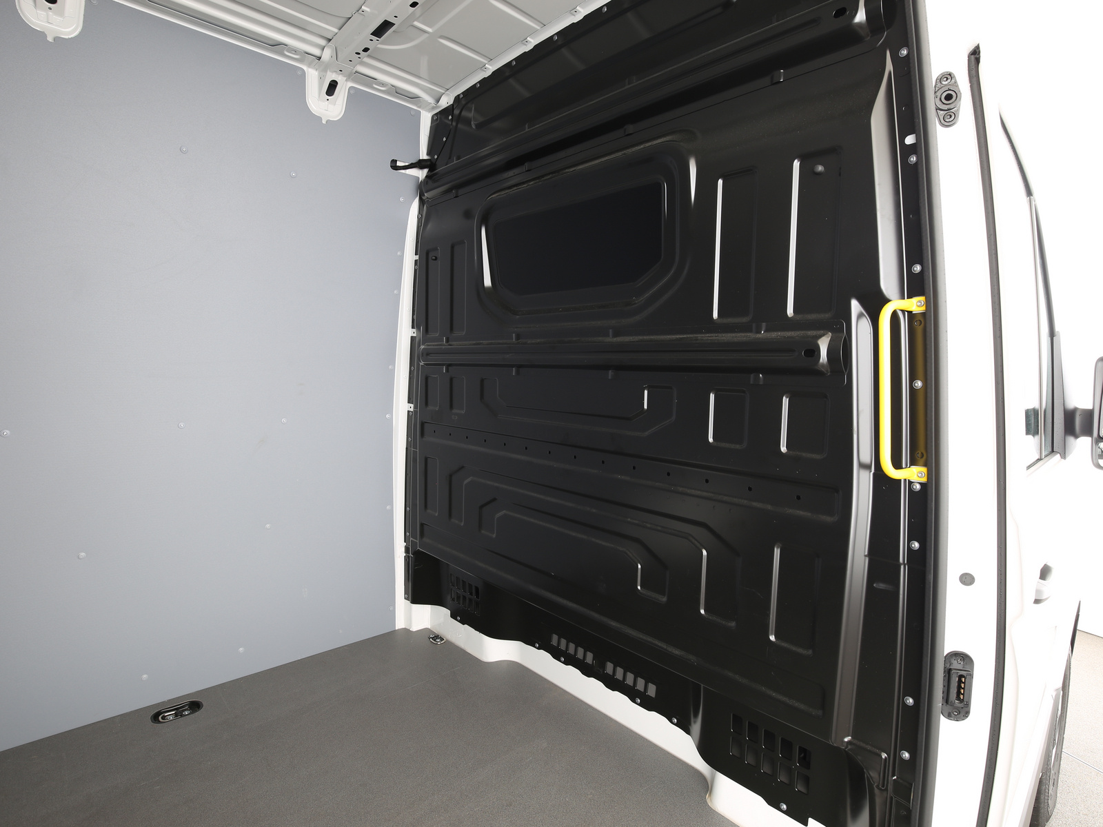 VW Crafter Kasten - Bild 20