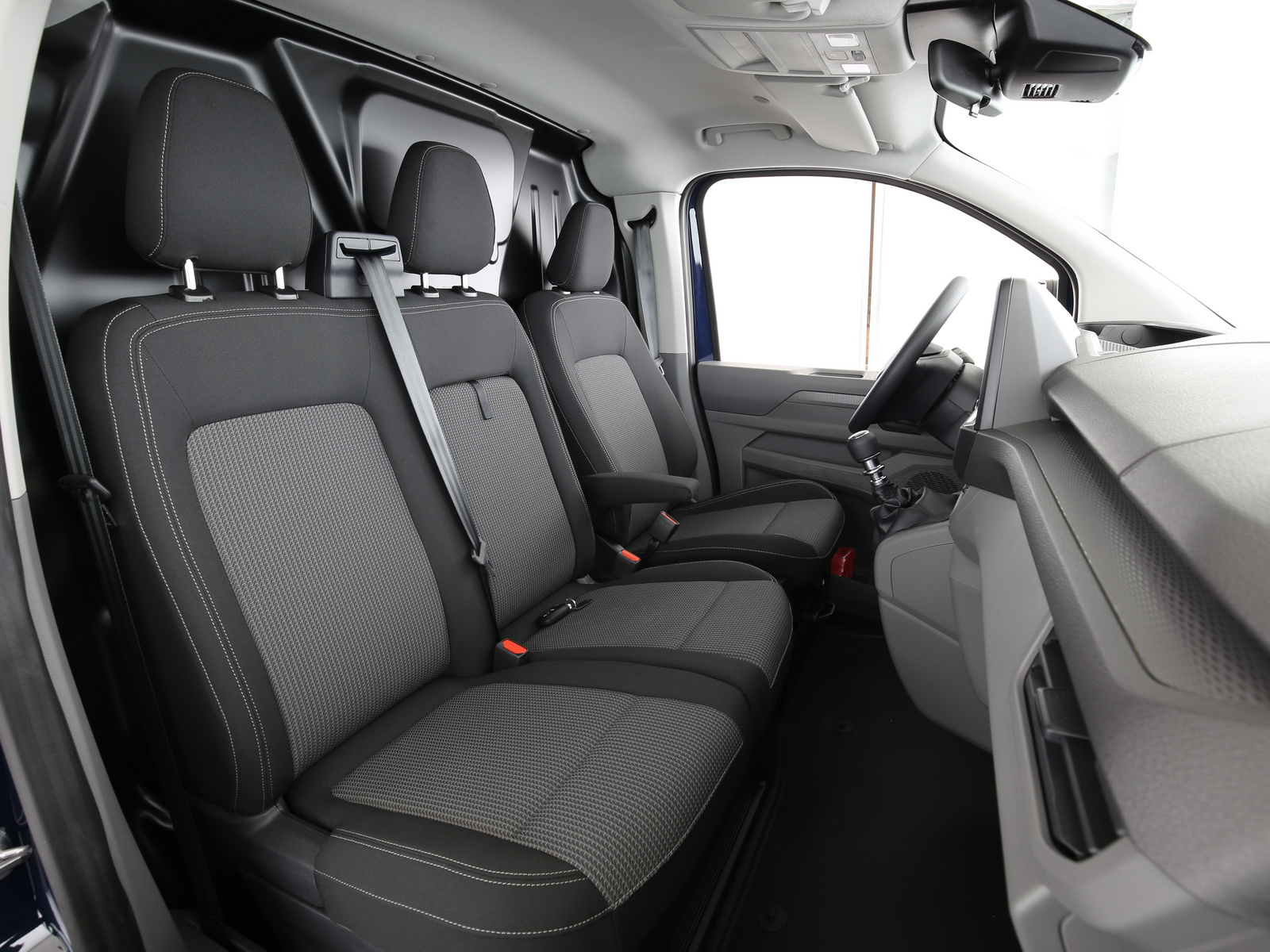 VW T7 Commerce - Bild 16